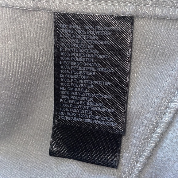 The North Face - EUC Women's Gray Jacket - Size Small - Picture 11 of 13